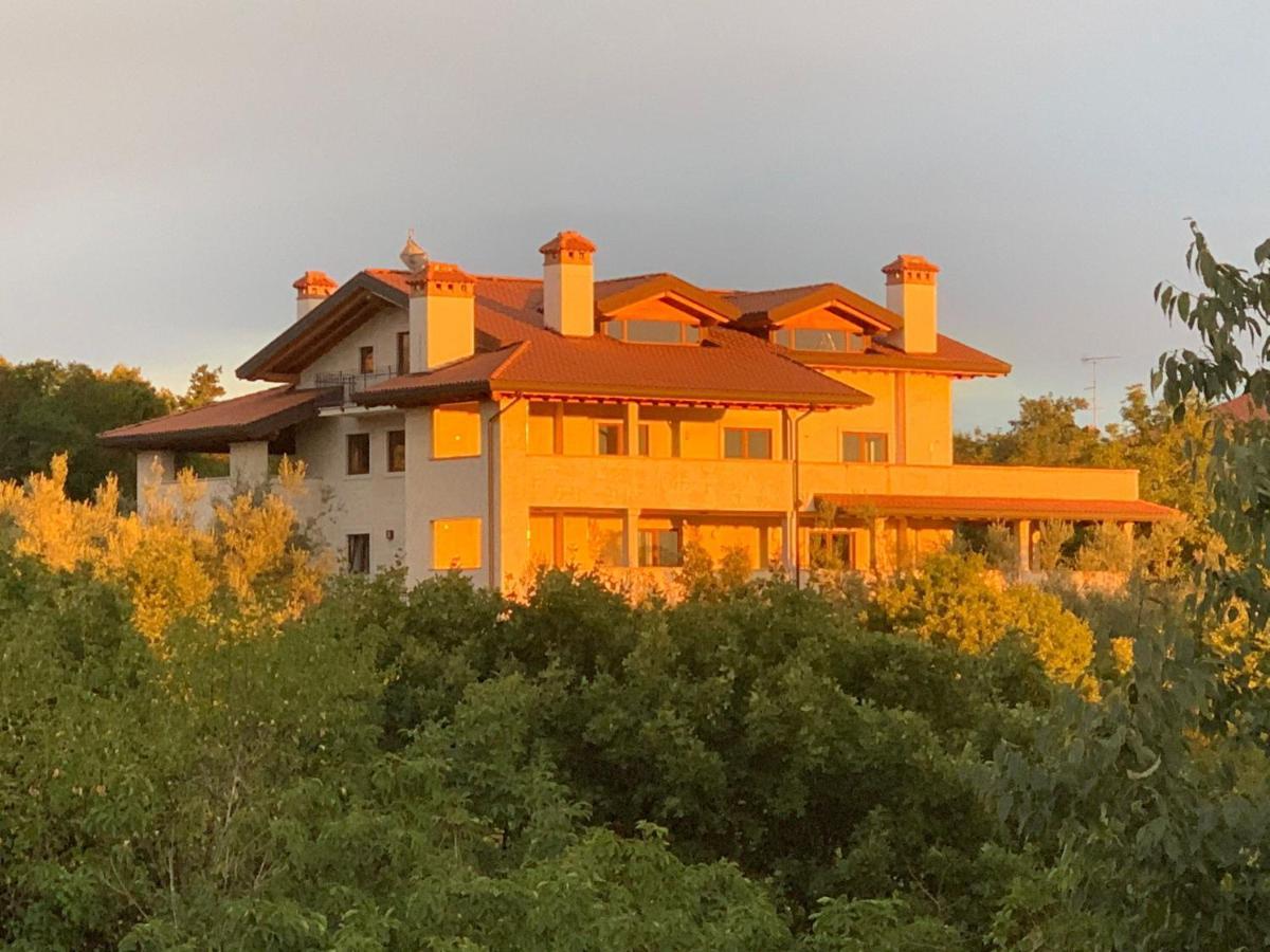 Residence Oliveto Mare Carso Sistiana Exterior photo